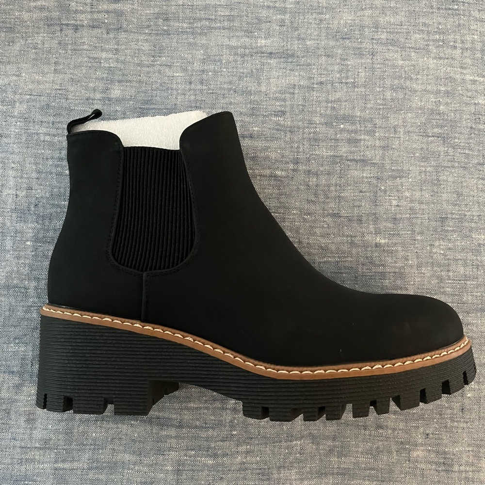 Elegant Black Ankle Booties